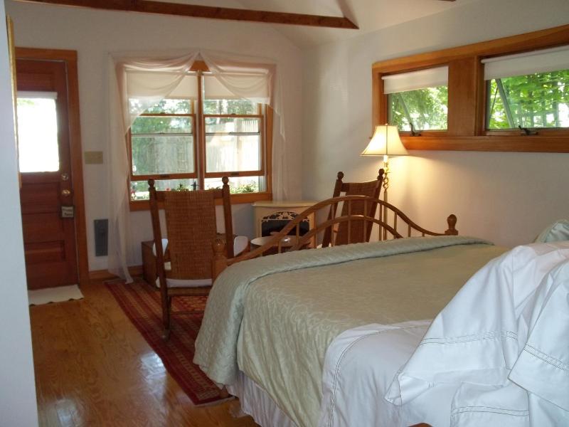Deluxe Double Room with Balcony and Sea View image 3