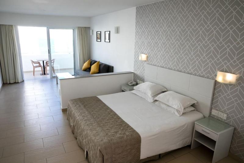 Junior Suite image 1