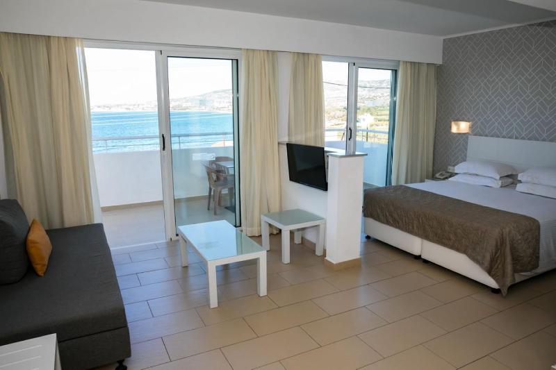 Junior Suite with Sea View image 1