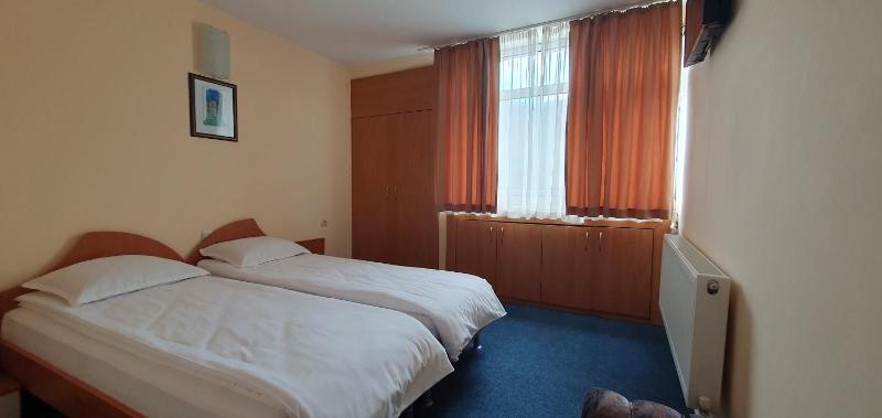 Double Room image 1