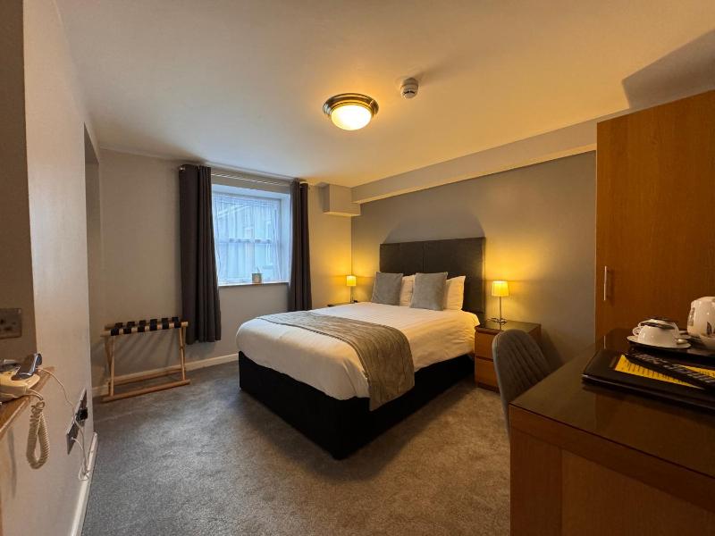 Budget Double Room image 1