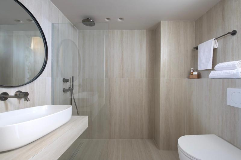 Standard Double Room image 1