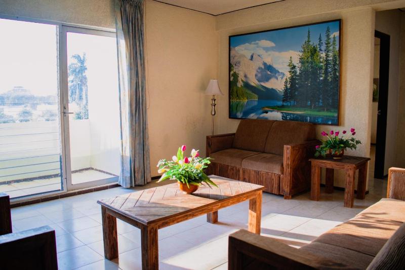 Suites del Sol Hotel & Apartments - image 16
