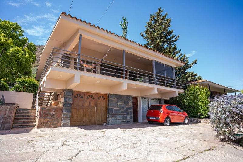 Casa en Carlos Paz con pileta - image 1