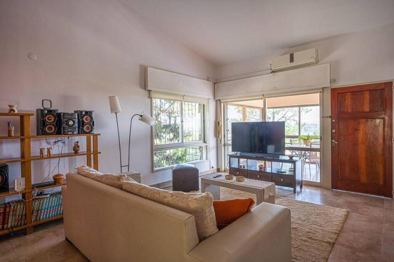 Casa en Carlos Paz con pileta - image 17