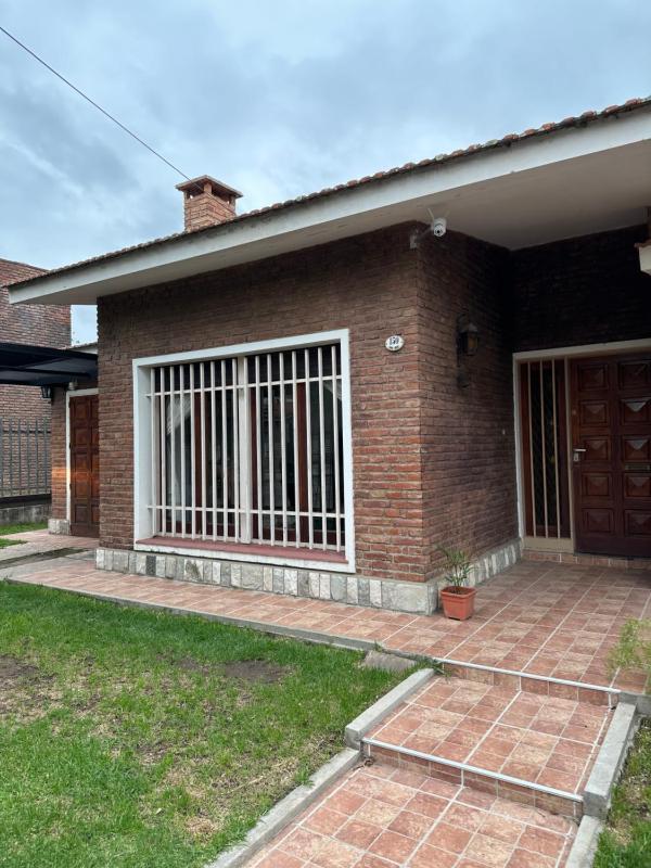 Casa en Villa Carlos Paz - image 1