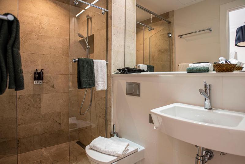 Suite image 3