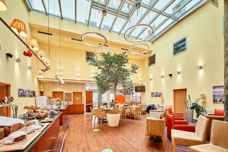 ibis Wien City - image 12