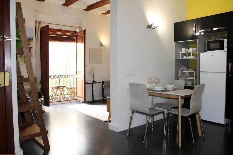 Apartamento reformado cerca de la Plaza Redonda - image 7