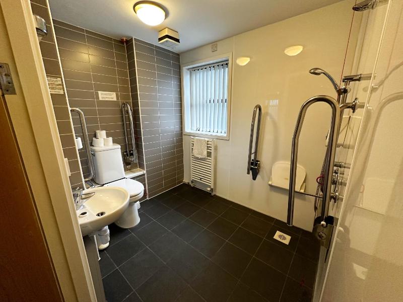 Single Room - Disability Access image 3