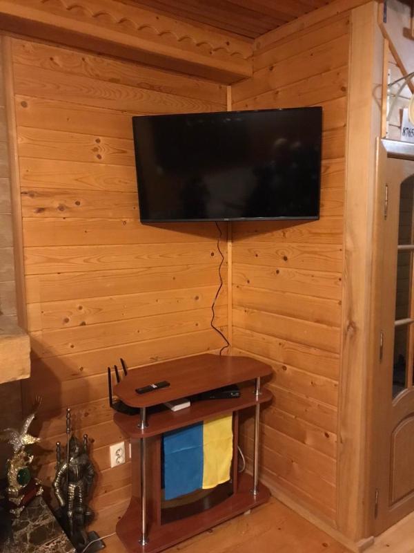 Three-Bedroom Chalet image 2
