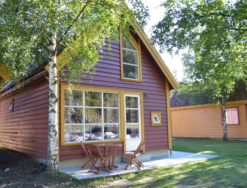 One-Bedroom Cottage with Sleeping Loft image 2