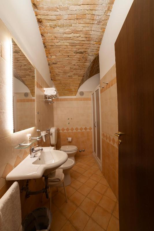 Triple Room image 3