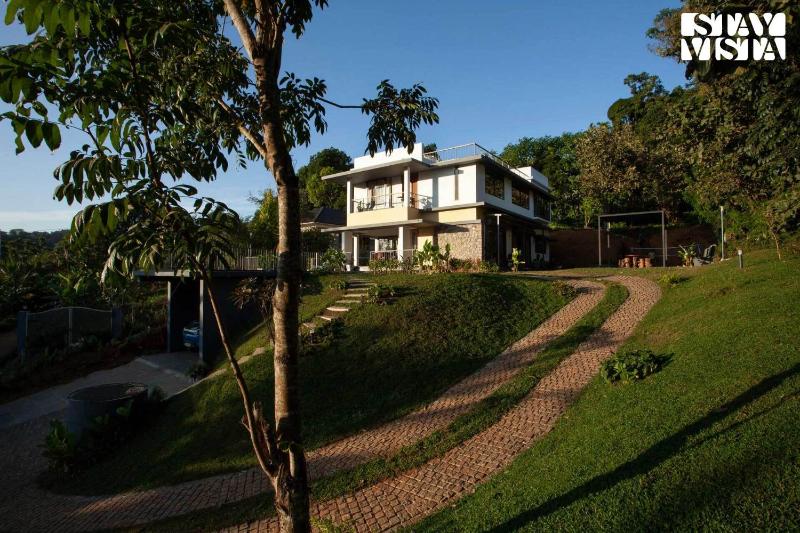 The Big Chill by VEO StayVista - 2BHK Villa with Gazebo & Bonfire - image 14