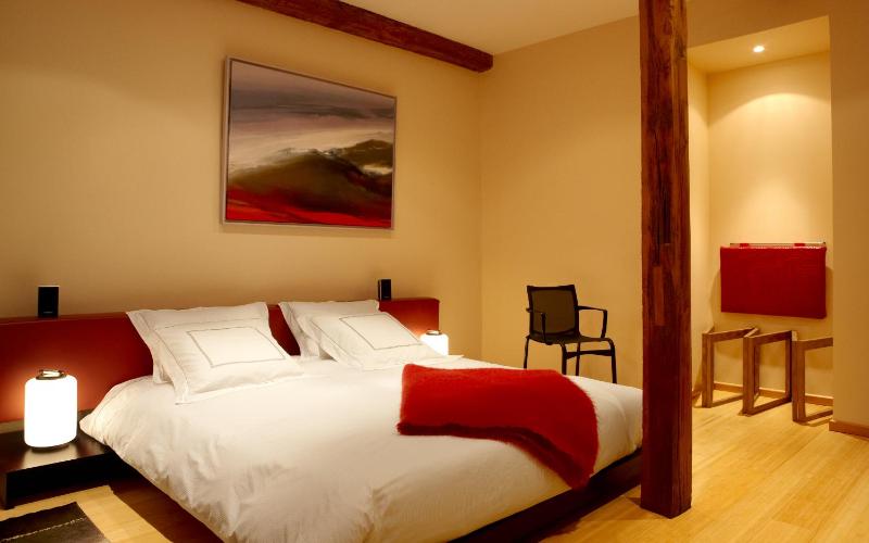 Luxury King Room image 2
