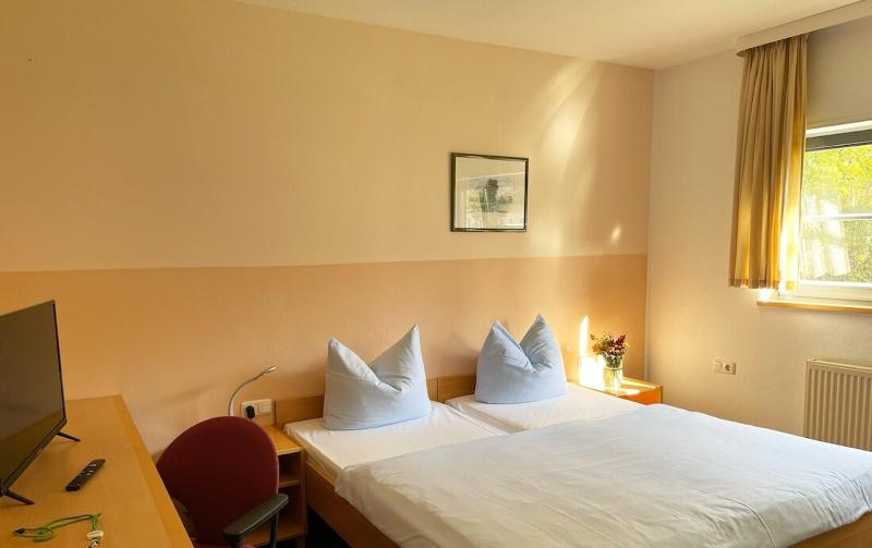 Double Room image 1