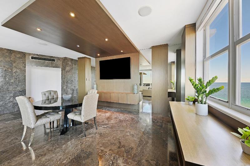 LUXURY PENTHOUSE ON THE BEACH 3/3 OCEANFRONT CONDO - image 27