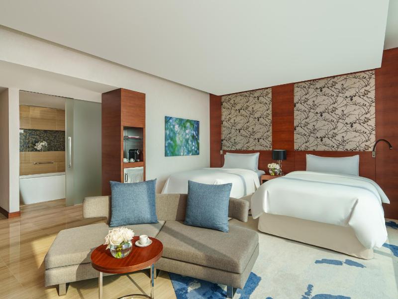 Fairmont Room with Two Queen Beds - Non-Smoking image 4