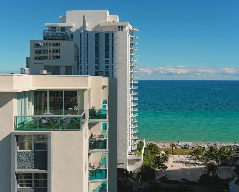 LUXURY PENTHOUSE ON THE BEACH 3/3 OCEANFRONT CONDO - image 34