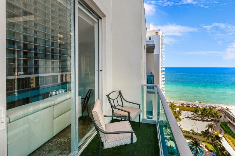 LUXURY PENTHOUSE ON THE BEACH 3/3 OCEANFRONT CONDO - image 30