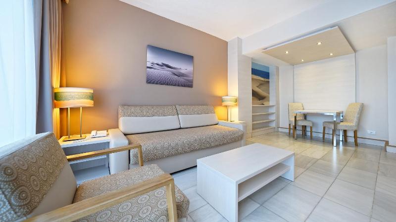 Double Room High Floor image 1