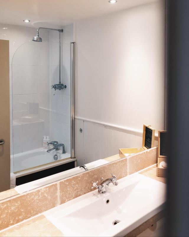 Classic Double Room - Pets Welcome image 3