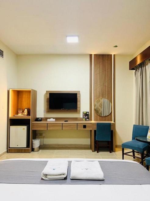 Mermaid Beach Hotel LLC - image 22