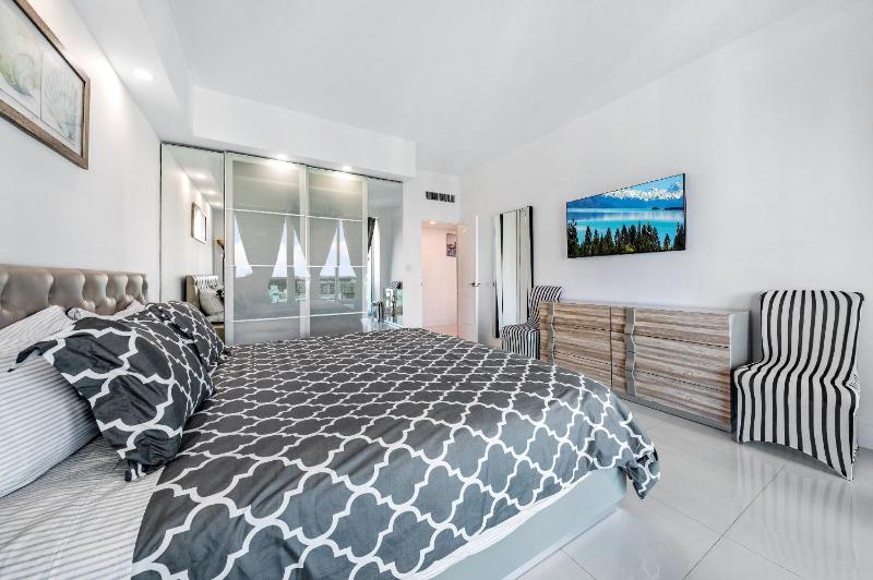 Oceanfront Luxury Penthouse On The Beach 3 Bedroom - image 41