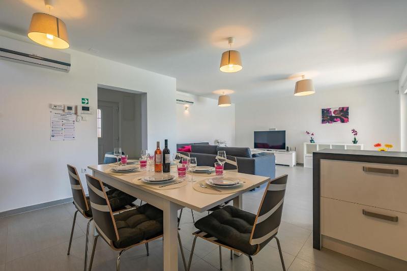 Villa Stefanja kids friendly with sea view near Fažana - image 29