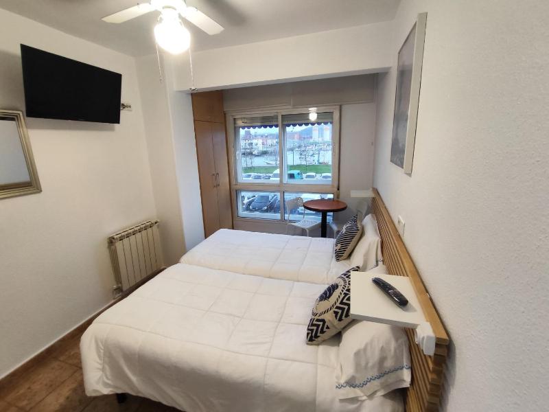 Double or Twin Room image 4