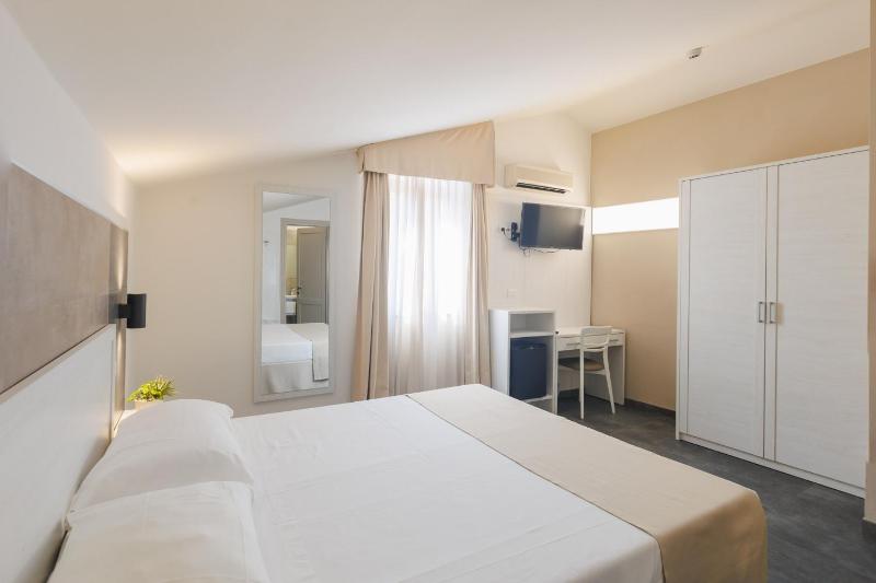 Comfort Double or Twin Room image 2