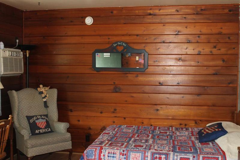Double Room with Two Double Beds - Non-Smoking image 2