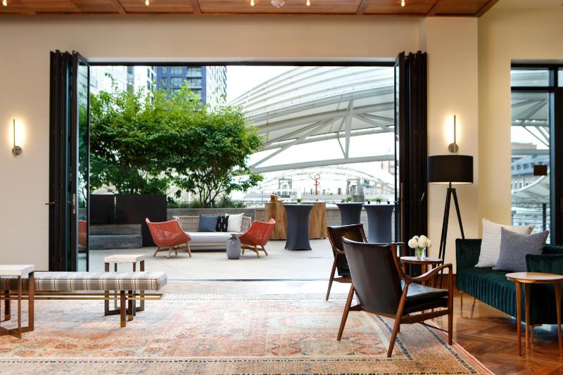 Limelight Hotel Denver - image 7