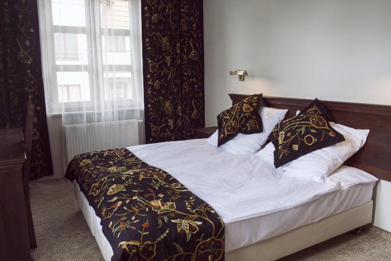 Double Room with Private Bathroom image 1