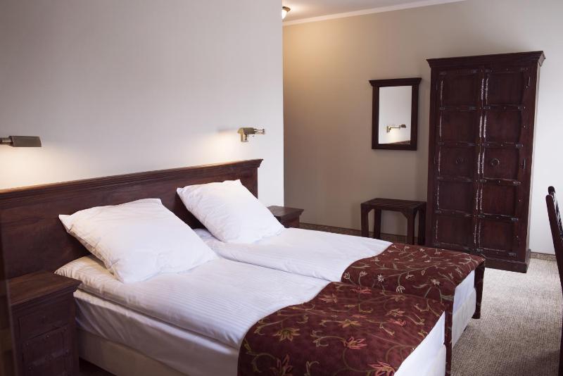 Double Room with Private Bathroom image 3