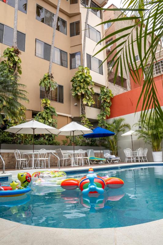 Aparthotel Guijarros - image 9