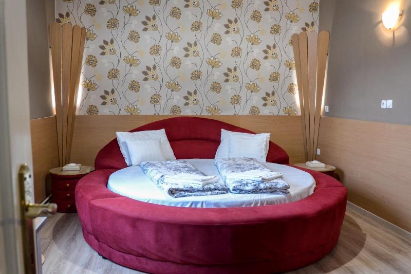 King Room image 2