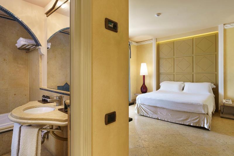 Standard Single Room image 4