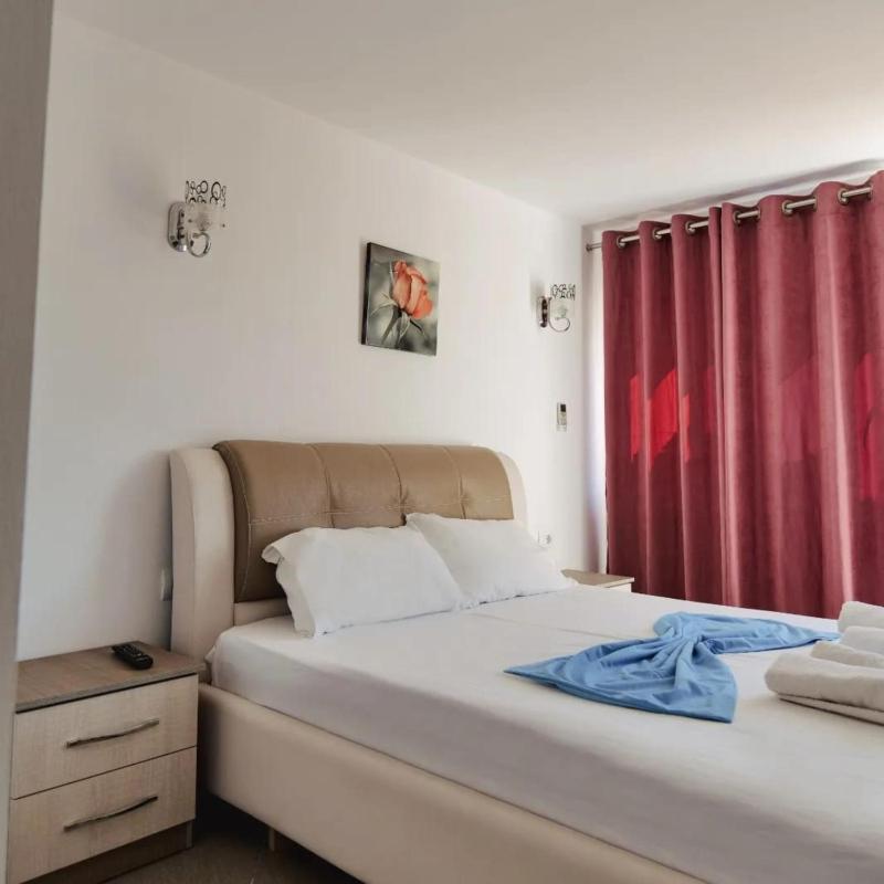 Standard Double Room image 2