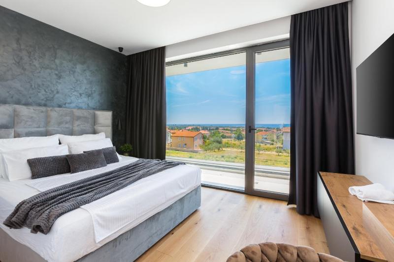 Luxury Villa Dali with sauna whirlpool and heated pool in Medulin only 17 km from the beach - image 7