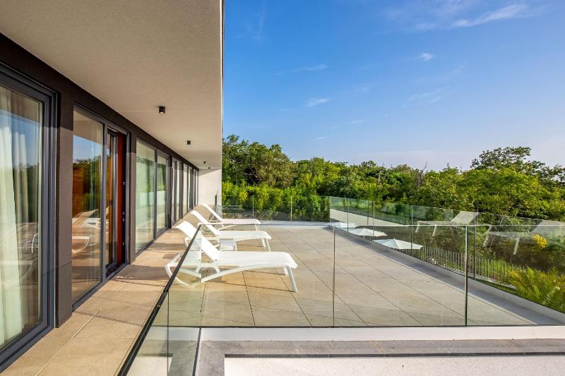 Luxury Villa Eleven near Rovinj for 10 persons only 4 km from the Beach - image 33