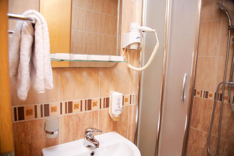 Triple Room image 2