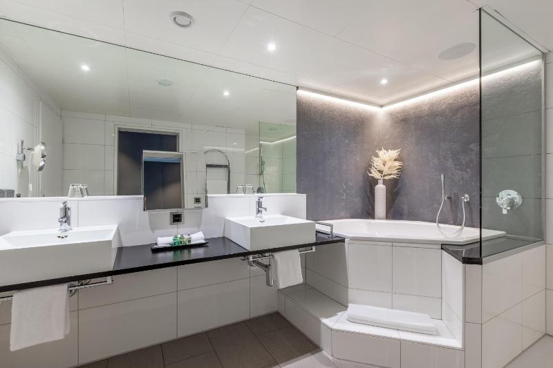 Junior Suite image 4
