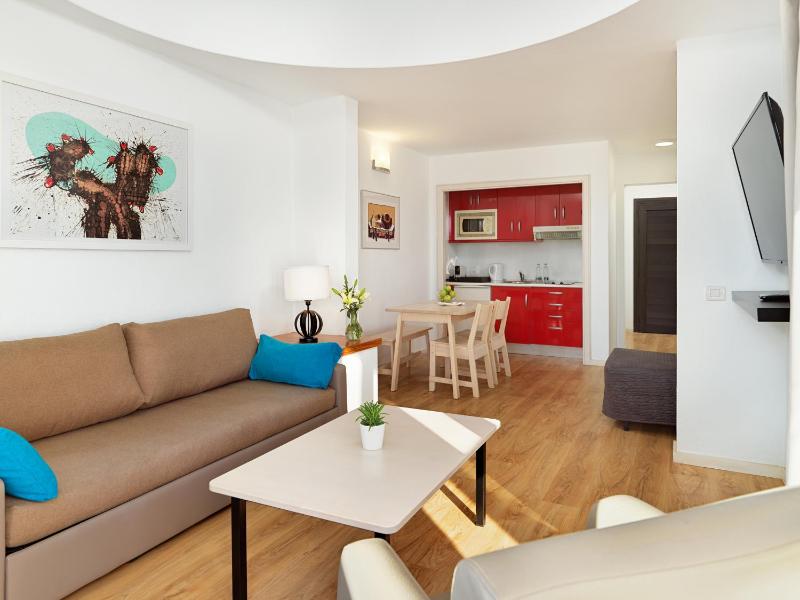 One-Bedroom Bungalow (2 Adults + 3 Children) image 3