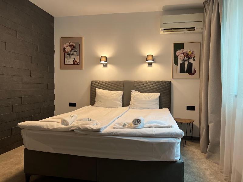 Economy Double Room No Balcony  image 4