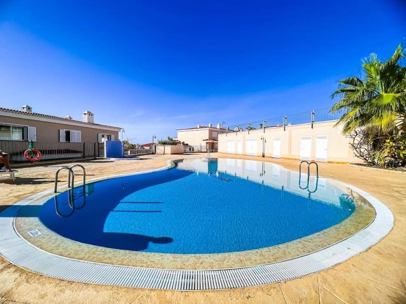 Fantastic Ocean View Apt AC! Parking! Terrace! PA86 - image 9