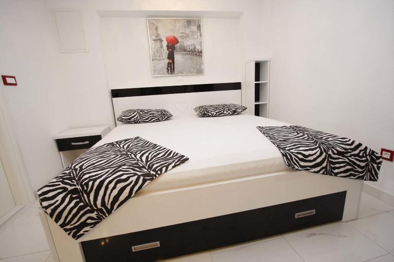 Apartment - Split Level image 1