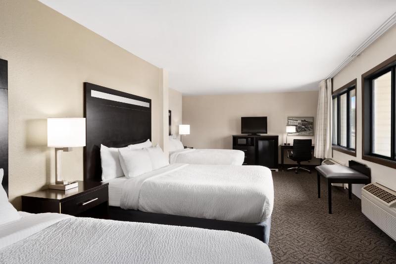 Standard Triple Room image 3