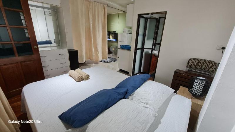 Cosy 2 bedroom unit with poolWifi - image 7