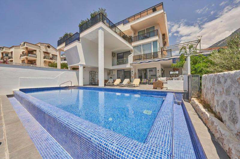 Villa Rio - image 1